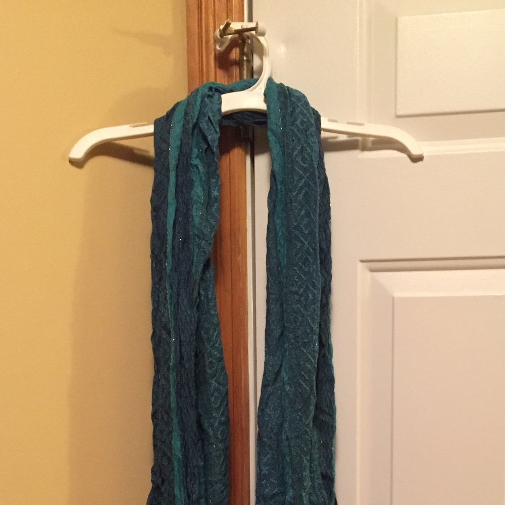 Scarf turquoise, navy and gold